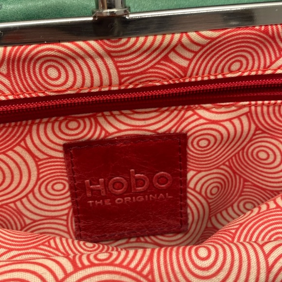 HOBO Lauren Green Bifold Leather Wallet - Picture 15 of 17